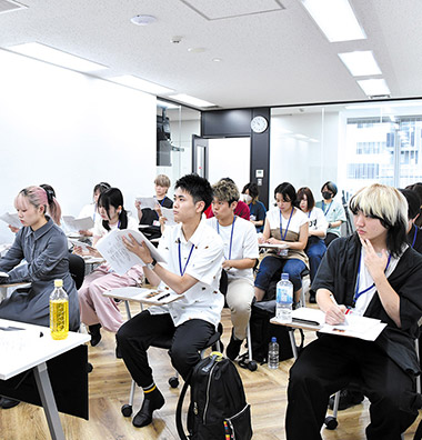 業界のトップから学ぶ特別講義